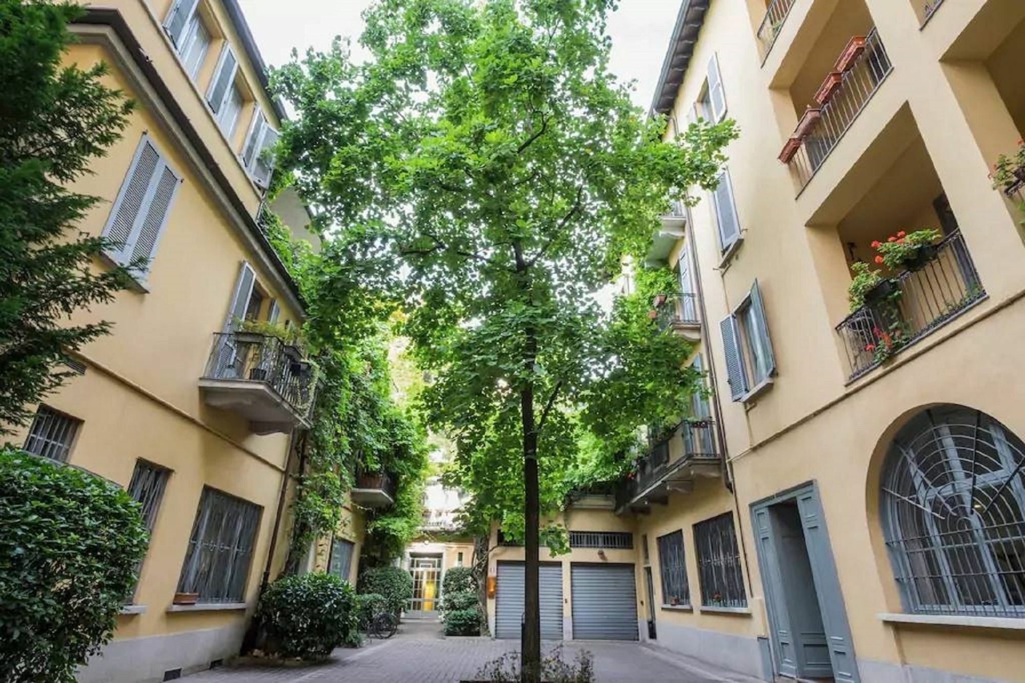 Sempione Apartment Milão Exterior foto